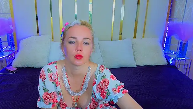 Snapshot of Alaska_Si chatting on June 2026 05:43:02 AM Alaska Si online show from June 2026 05:43:02 AM