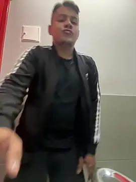 OliverTabordaa online show from March 2026 06:47:02 PM