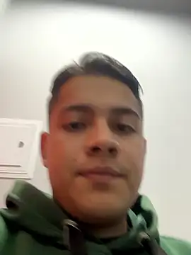 OliverTabordaa online show from April 2026 08:42:02 PM