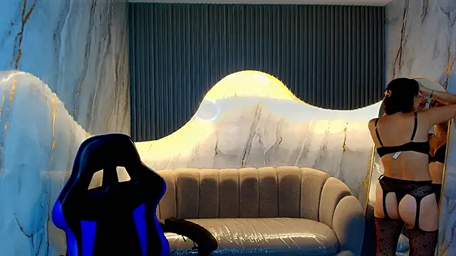 Snapshot of candy_sky_r chatting on March 2026 03:06:02 AM candy sky r online show from March 2026 03:06:02 AM