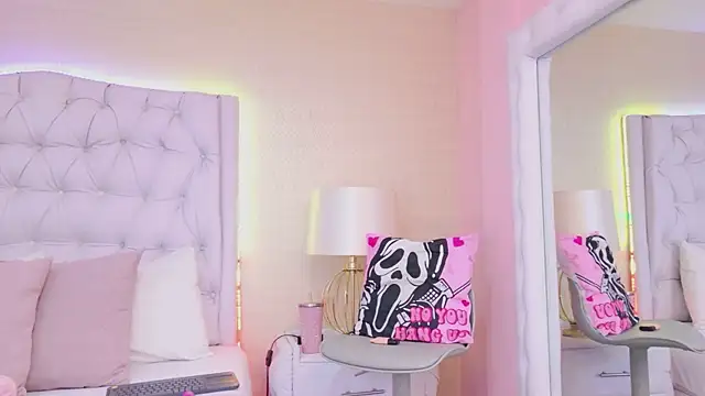 MeganRoseh online show from April 2026 10:44:01 PM