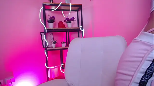 Snapshot of Nami_Velle chatting on March 2026 01:17:01 PM Nami Velle online show from March 2026 01:17:01 PM