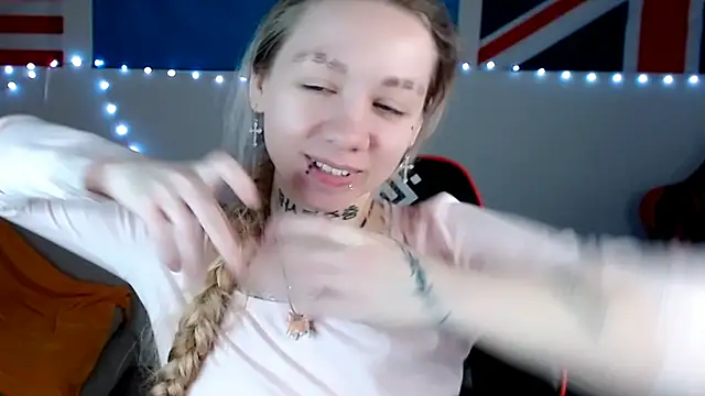 Nica Kawaii online show from March 2026 06:06:02 AM