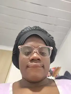 YourLiaa  online show from March 2026 05:44:01 AM