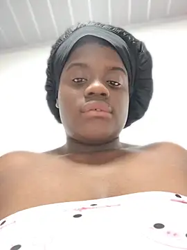 YourLiaa  online show from March 2026 04:39:02 AM