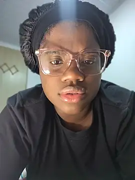 YourLiaa  online show from March 2026 04:24:04 AM