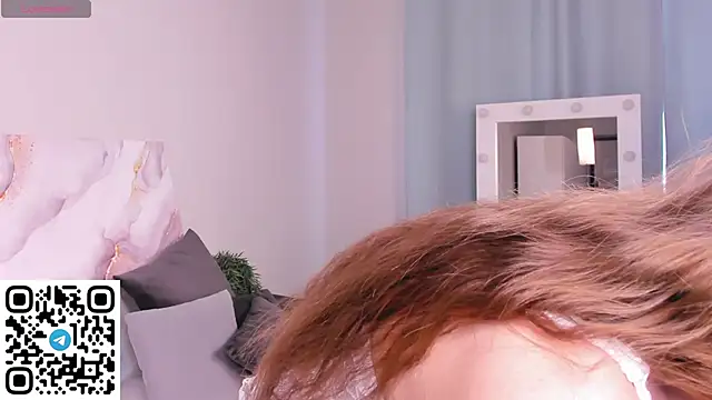 Snapshot of Xenia_paradise chatting on April 2026 01:06:02 AM Xenia paradise online show from April 2026 01:06:02 AM