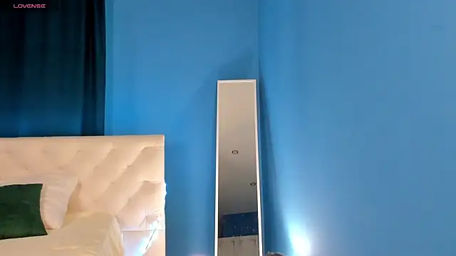 Snapshot of Xenia_paradise chatting on April 2026 12:37:01 AM Xenia paradise online show from April 2026 12:37:01 AM