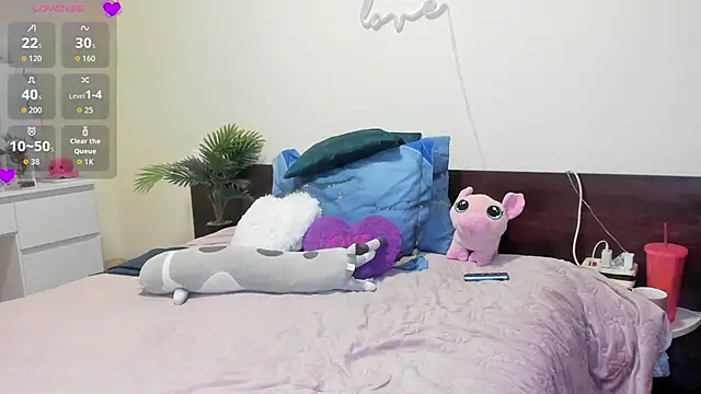 Snapshot of BellaWave chatting on March 2026 04:46:01 AM BellaWave online show from March 2026 04:46:01 AM