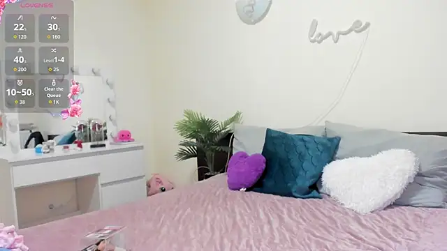 Snapshot of BellaWave chatting on April 2026 06:41:01 AM BellaWave online show from April 2026 06:41:01 AM