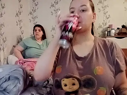 symmetryinvoid online show from April 2026 12:06:01 PM