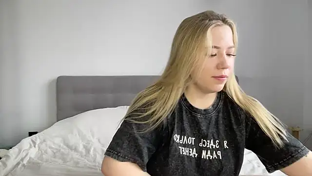 alyrasun online show from April 2026 07:07:01 AM