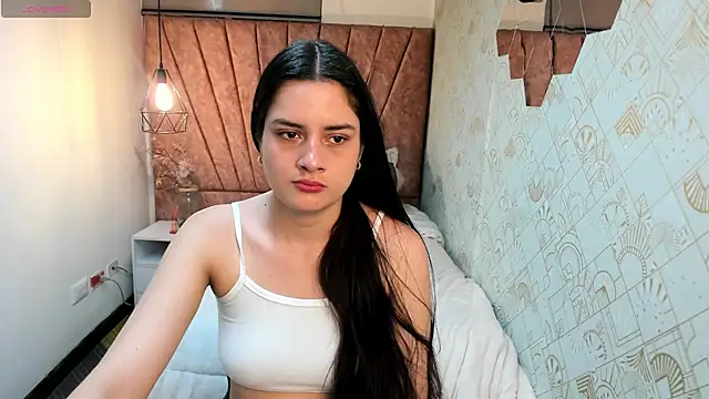 Snapshot of Zoe__Taylor__ chatting on April 2026 12:15:01 PM Zoe Taylor online show from April 2026 12:15:01 PM