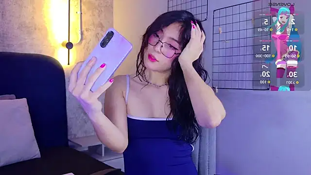 MiiaCullens online show from June 2026 01:09:02 PM