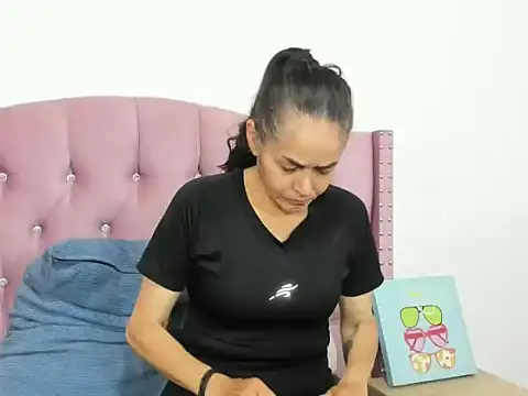 Snapshot of Liz_Grettel chatting on March 2026 06:07:02 PM Liz Grettel online show from March 2026 06:07:02 PM