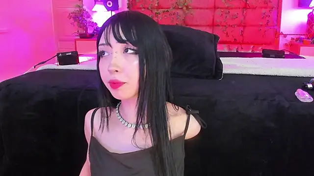 Snapshot of Vickmoon chatting on July 2026 09:13:01 PM Vickmoon online show from July 2026 09:13:01 PM