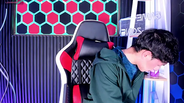 Snapshot of Cristopher_Wild chatting on April 2026 08:37:01 PM Cristopher Wild online show from April 2026 08:37:01 PM