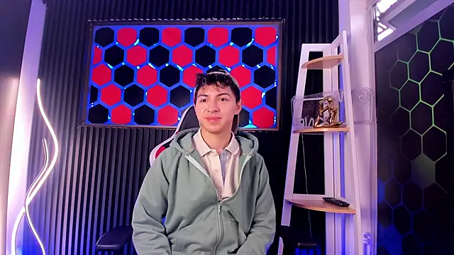 Snapshot of Cristopher_Wild chatting on June 2026 09:49:01 PM Cristopher Wild online show from June 2026 09:49:01 PM