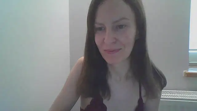 Snapshot of AnnaTight chatting on June 2026 08:35:01 AM AnnaTight online show from June 2026 08:35:01 AM