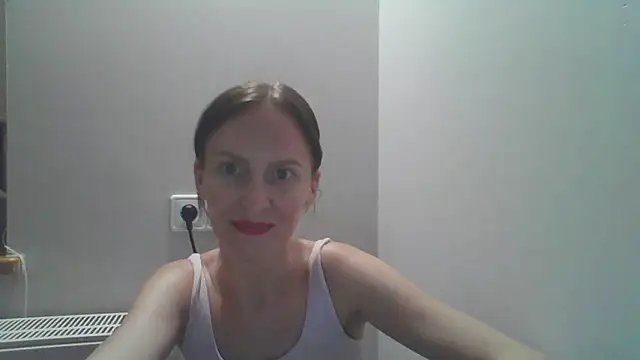 Snapshot of AnnaTight chatting on August 2026 08:29:01 PM AnnaTight online show from August 2026 08:29:01 PM