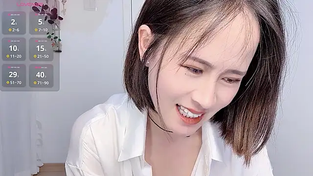 Snapshot of Xiaoyu-99 chatting on June 2026 04:11:01 PM Xiaoyu-99 online show from June 2026 04:11:01 PM