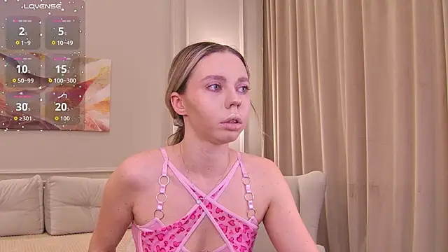 TessaAdorablee online show from March 2026 05:33:02 AM