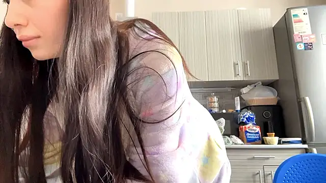 LaraDraggoo online show from March 2026 07:16:02 AM