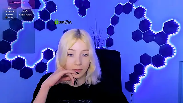 Snapshot of _sabrina_moore chatting on March 2026 09:57:01 AM sabrina moore online show from March 2026 09:57:01 AM