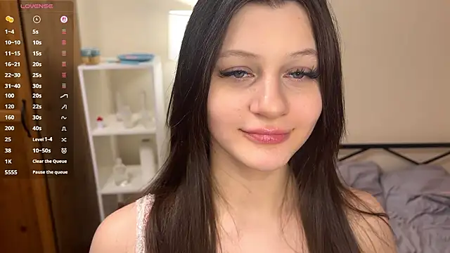 Snapshot of cutessofia chatting on March 2026 01:03:01 AM cutessofia online show from March 2026 01:03:01 AM