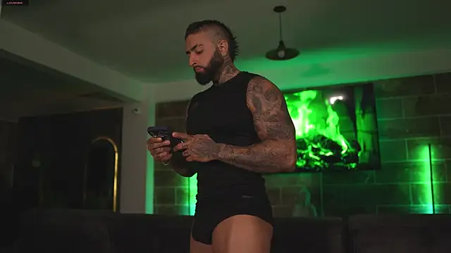 Snapshot of Eros_Dark_ chatting on March 2026 10:33:01 PM Eros Dark online show from March 2026 10:33:01 PM