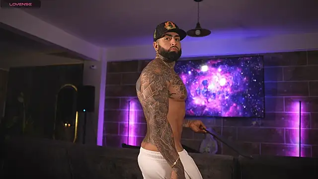 Snapshot of Eros_Dark_ chatting on April 2026 03:51:01 AM Eros Dark online show from April 2026 03:51:01 AM