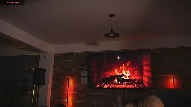 Snapshot of Eros_Dark_ chatting on April 2026 09:57:02 PM Eros Dark online show from April 2026 09:57:02 PM