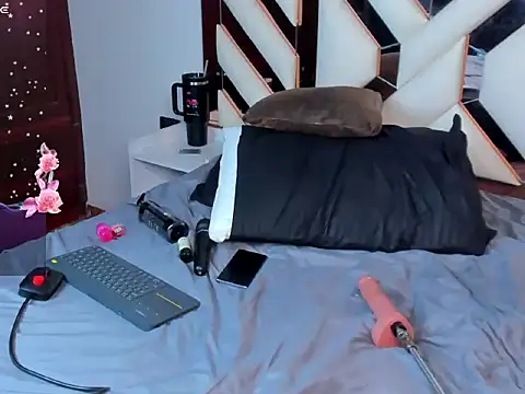 Kaisy 25 online show from April 2026 09:39:33 PM