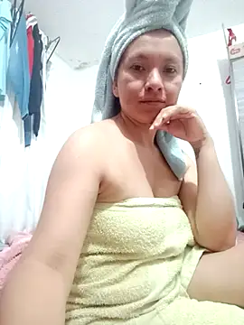 Snapshot of Chloe16_ chatting on April 2026 10:19:02 PM Chloe16 online show from April 2026 10:19:02 PM