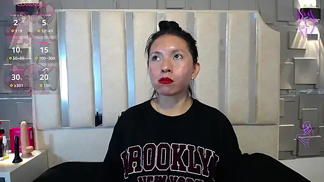 Snapshot of Chloe16_ chatting on April 2026 08:14:01 PM Chloe16 online show from April 2026 08:14:01 PM