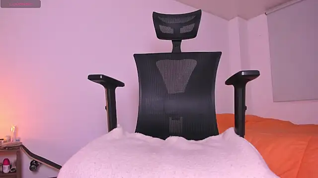 tall sweetie online show from April 2026 05:15:01 AM