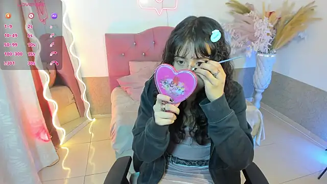 Snapshot of MILY_TAY chatting on April 2026 11:43:01 AM MILY TAY online show from April 2026 11:43:01 AM