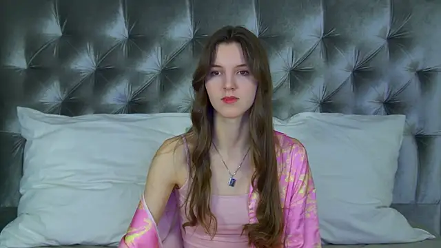 Snapshot of AmaliaLima chatting on April 2026 04:02:02 AM AmaliaLima online show from April 2026 04:02:02 AM