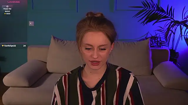 Snapshot of Mickey_Milk chatting on March 2026 06:25:02 PM Mickey Milk online show from March 2026 06:25:02 PM