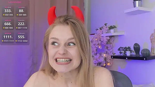 Snapshot of Mickey_Milk chatting on March 2026 06:31:01 PM Mickey Milk online show from March 2026 06:31:01 PM