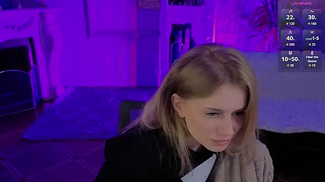 Snapshot of Mickey_Milk chatting on April 2026 10:32:02 AM Mickey Milk online show from April 2026 10:32:02 AM