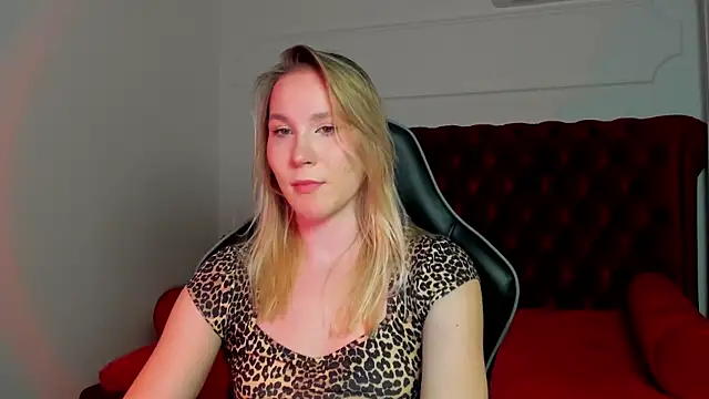 Snapshot of ElaraVoltage chatting on March 2026 05:14:01 PM ElaraVoltage online show from March 2026 05:14:01 PM