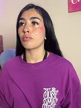 Snapshot of Charlothe1 chatting on April 2026 12:39:01 AM Charlothe1 online show from April 2026 12:39:01 AM