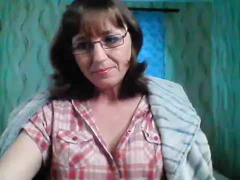 Alisaprice077 online show from April 2026 06:55:01 AM