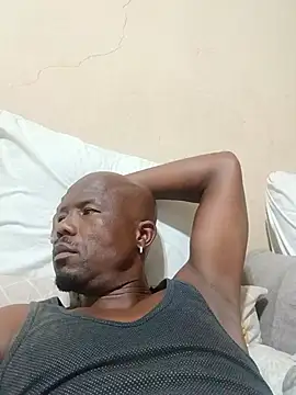 Snapshot of Zolani003 chatting on May 2026 08:49:02 PM Zolani003 online show from May 2026 08:49:02 PM