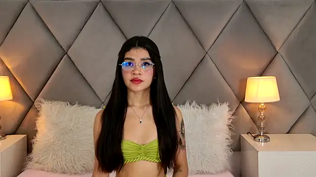 Snapshot of OliviaDiaz chatting on June 2026 08:09:02 PM OliviaDiaz online show from June 2026 08:09:02 PM