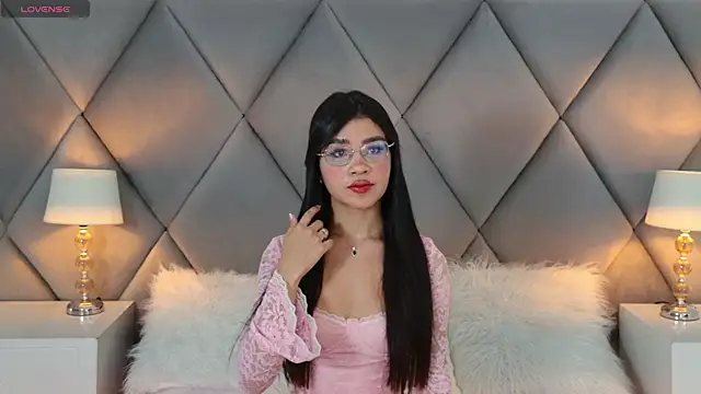 Snapshot of OliviaDiaz chatting on July 2026 08:02:01 PM OliviaDiaz online show from July 2026 08:02:01 PM