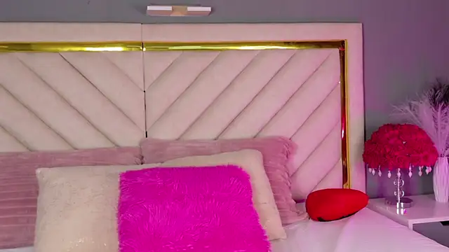 Snapshot of sweett_melodyy chatting on March 2026 08:48:01 PM sweett melodyy online show from March 2026 08:48:01 PM