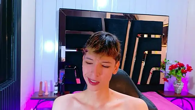 Snapshot of Stefany_PiInk chatting on March 2026 12:05:03 PM Stefany PiInk online show from March 2026 12:05:03 PM