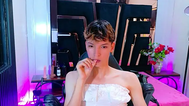 Snapshot of Stefany_PiInk chatting on March 2026 12:16:01 PM Stefany PiInk online show from March 2026 12:16:01 PM